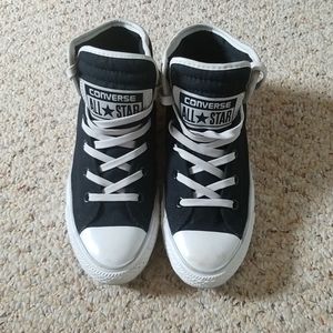 Converse Black and White High Tops Size 6 Mens, 8 Womens,